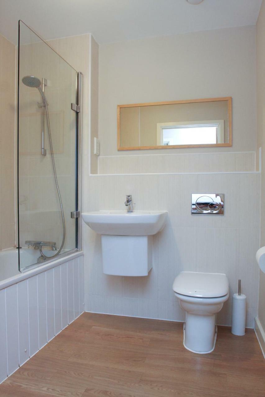Letting Serviced Apartments - Flanders Court, Watford Town Centre Kültér fotó
